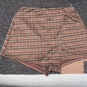 ‘Lovely Day’ plaid skort